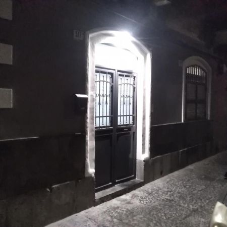 Vittorio Emanuele House Apartment Catania Bagian luar foto