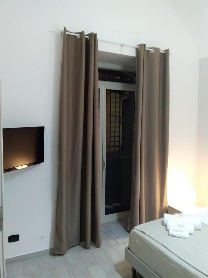 Vittorio Emanuele House Apartment Catania Bagian luar foto